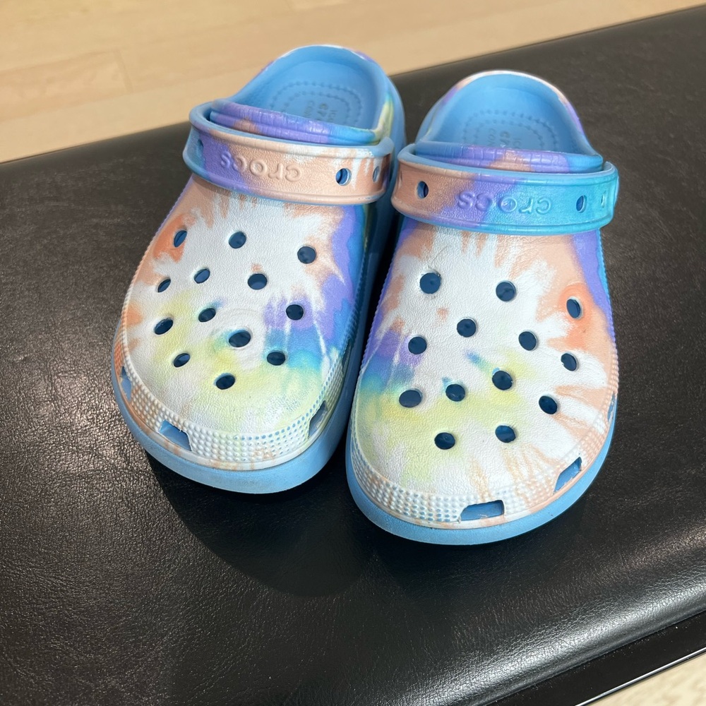 CROCS tie dye cutie crush Clog